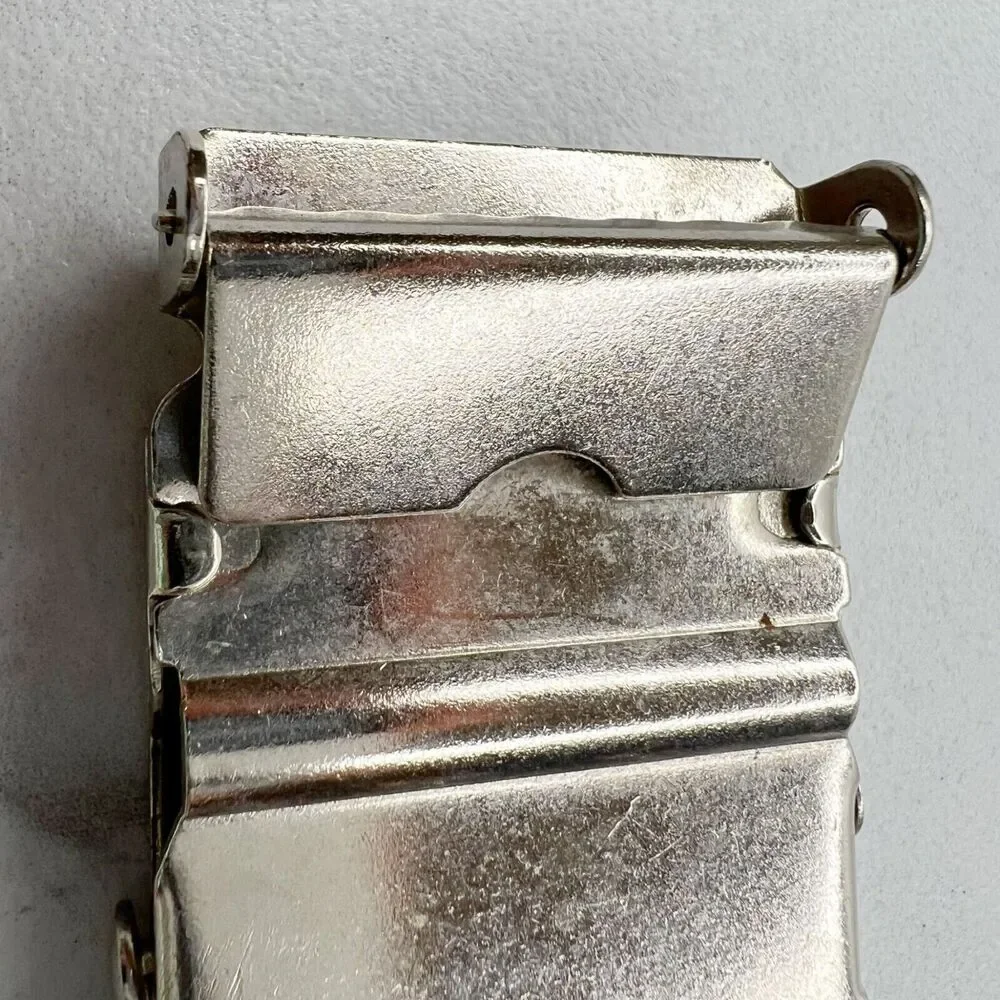 Silver Tone Web Clamp Simple Basic Belt Buckle